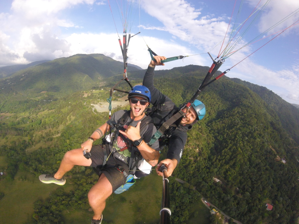 Roadtrip in de dominicaanse republiek: paragliding