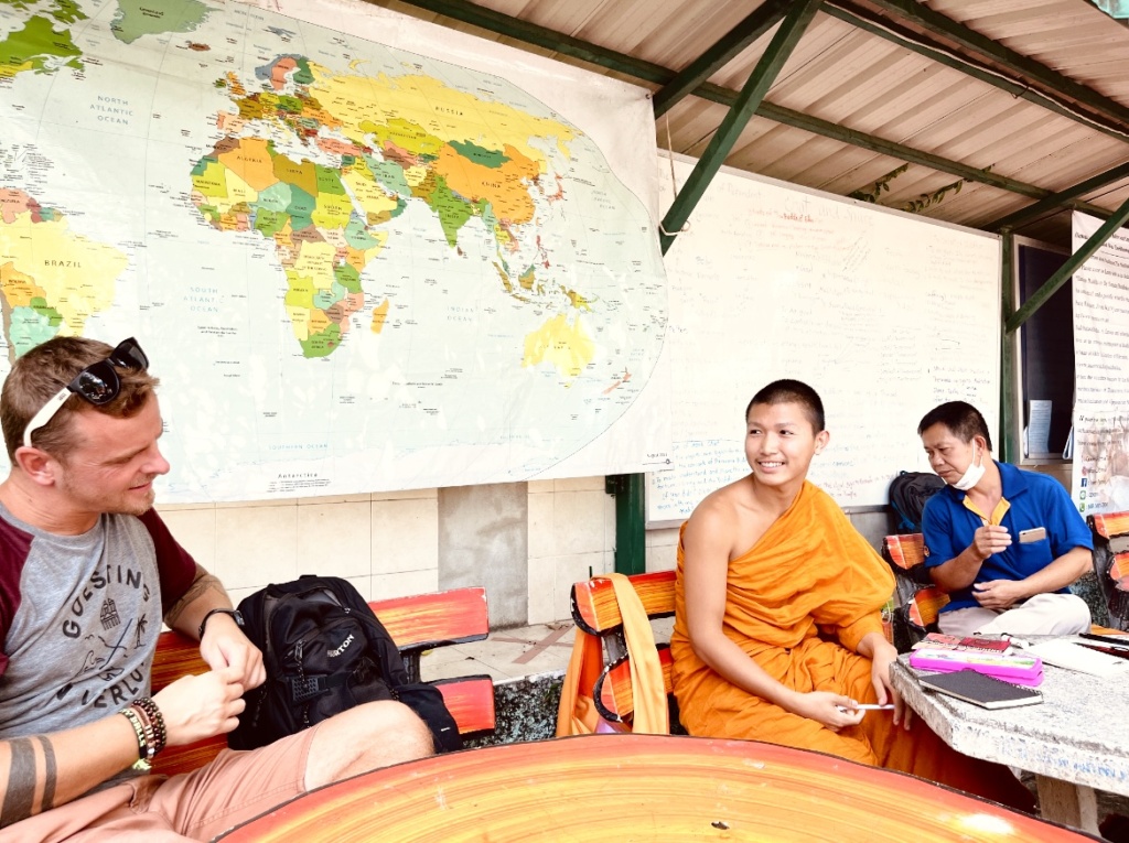 Twee weken Noord Thailand: Chatten met de monniken