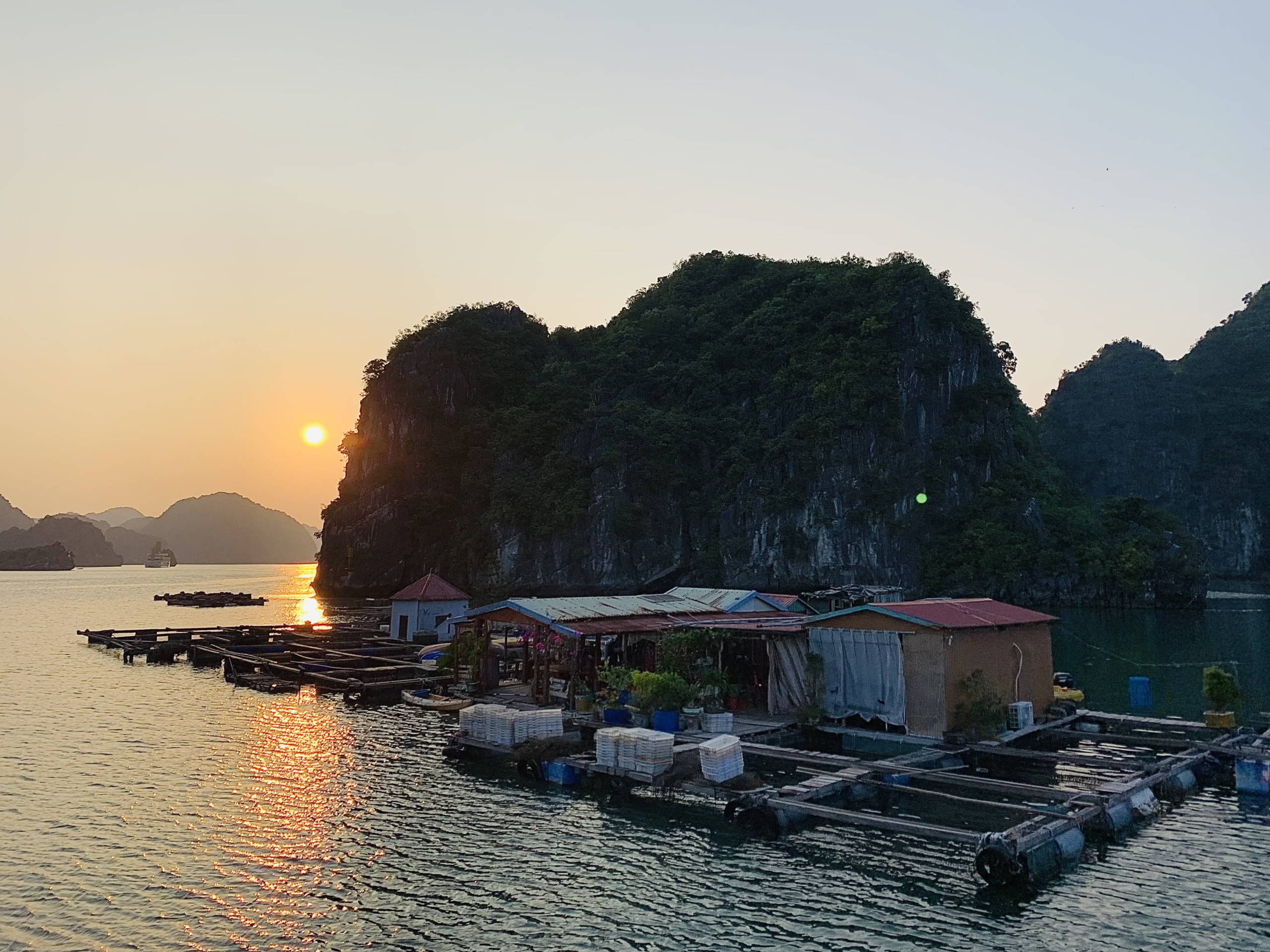 Drie weken backpacken in Vietnam: drijvend vissersdorp
